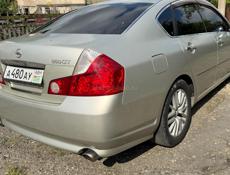 Nissan fuga