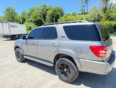 Toyota Sequoia