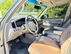 Toyota Sequoia