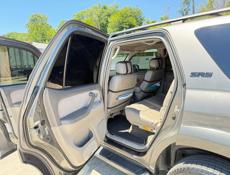 Toyota Sequoia