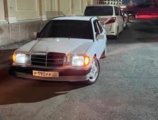 Mercedes-Benz 190