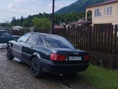 Audi 80
