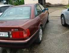 Audi 100