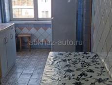 Гагра,  ул Абазгаа, чешский проект, 3 ком, 100 кв м.