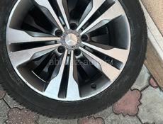 Диски R18 на Мерседес 