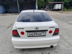 Lexus IS