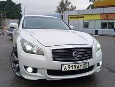 Nissan fuga