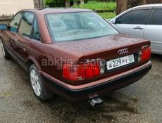 Audi 100