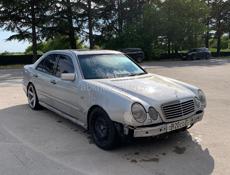 Mercedes-Benz E-Класс