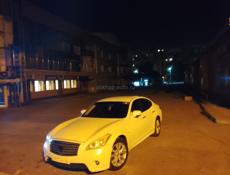 Nissan fuga