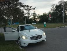 Nissan fuga