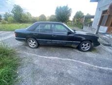 Mercedes-Benz 124
