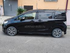 Honda FR-V