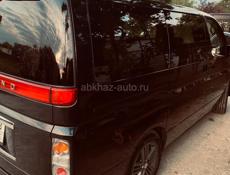 Nissan Elgrand