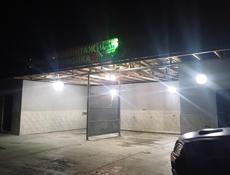 Требуются автомойшики и шиномонтажник