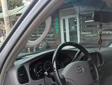 Toyota Sequoia