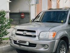 Toyota Sequoia