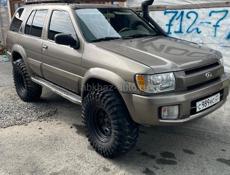 Infiniti QX4