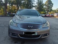 Infiniti M35