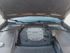 Infiniti M35