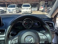 Mazda Аxela