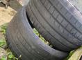 275/35 R19