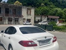 Nissan fuga