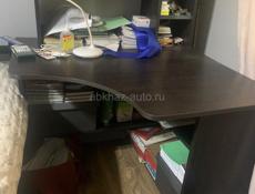 Тумба под телевизор и письменный стол. Самовывоз.