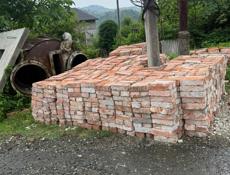 Кирпич 