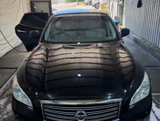 Nissan fuga