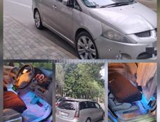 Mitsubishi Grandis