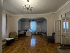 Продаётся дом в историческом центре сухума по улице Чочуа