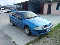 Mitsubishi Carisma