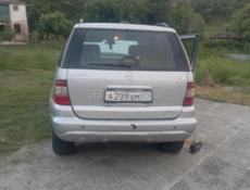 Mercedes-Benz ML