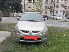 Mitsubishi Grandis