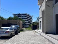 В центре Сухума,100 м до моря