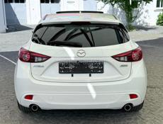 Mazda Аxela
