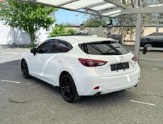 Mazda Аxela