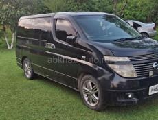 Nissan Elgrand