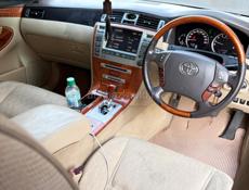 Toyota Majesta
