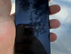 Продаю айфон 12 на 64 гб