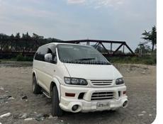 Mitsubishi L 400