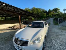 Nissan fuga