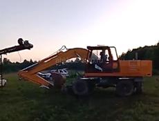 Продаю Экскаватор 