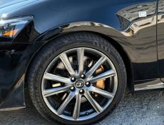 R19 F Sport 