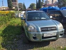Автомобиль Hyundai Tucson