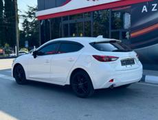 Mazda Аxela
