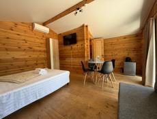 Lakraa Hotel