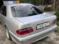 Mercedes-Benz E-Класс