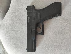 Продаю G17
